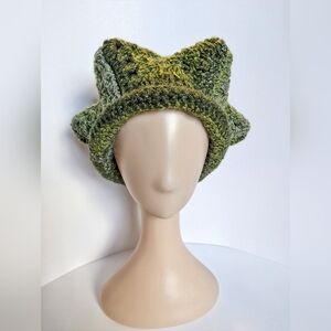 NEW, Star crown crochet beanie, handmade